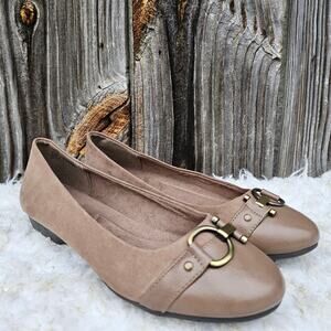 Size 9.5 Flats A2 Aerosoles Ultrabrite Cap Toe Horsebit Buckle Loafers